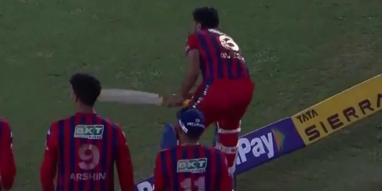 SRH to Complain to BCCI Over Avesh Khan Row